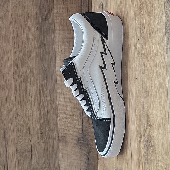 Van's old school bolt Brand new in the box authentic. - Picture 8 of 11